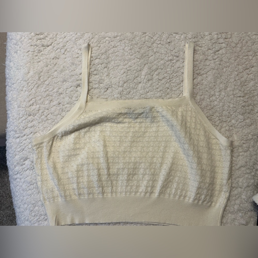 Studio 19 Lnitted sweater tank top